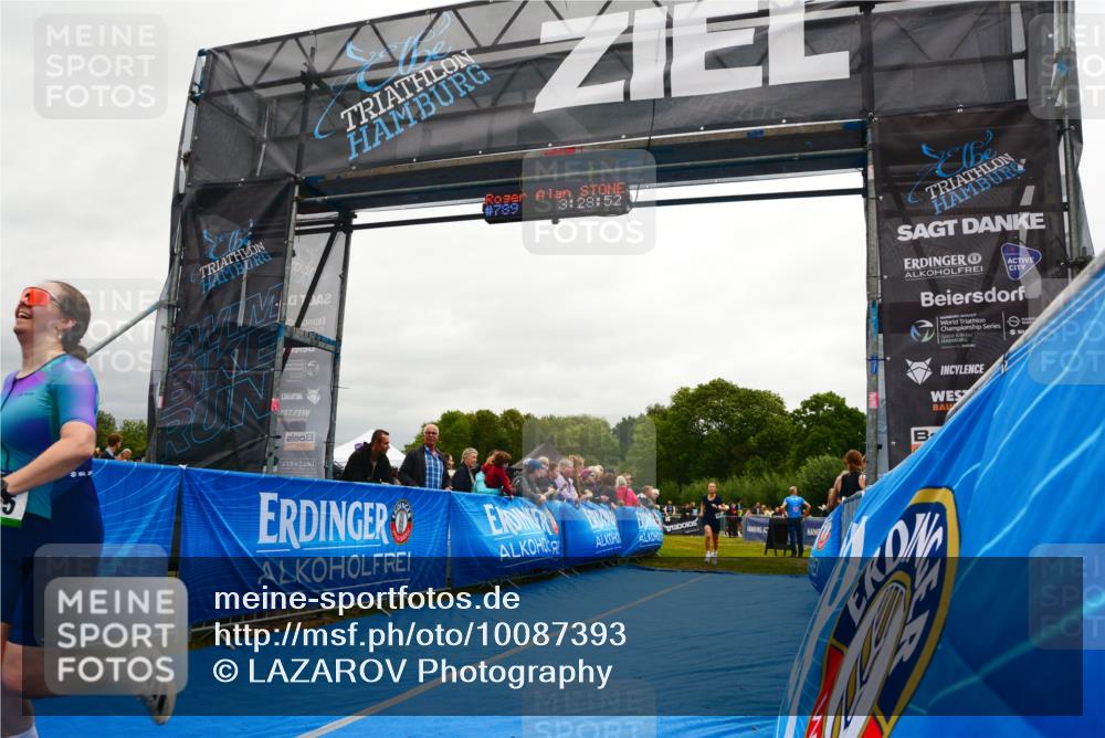 30.08.2026 - Elbe Triathlon Hamburg LAZAROV Photography http://msf.ph/oto/10087393 30.08.2026 12:08:58 Ziel 915, 1472 meine-sportfotos.de