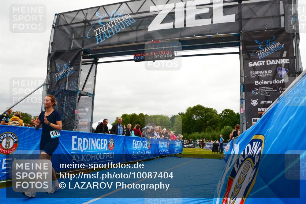30.08.2026 - Elbe Triathlon Hamburg LAZAROV Photography http://msf.ph/oto/10087404 30.08.2026 12:09:02 Ziel 1472 meine-sportfotos.de