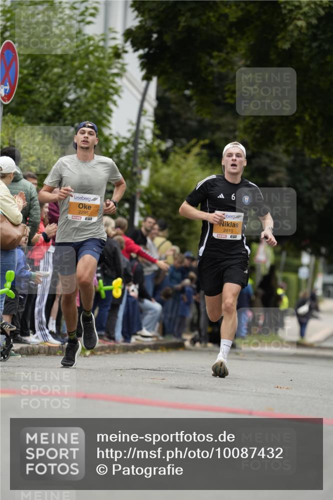 30.08.2026 - Blankeneser Heldenlauf Patografie http://msf.ph/oto/10087432 30.08.2026 11:28:25 Ziel 2295, 2815 meine-sportfotos.de