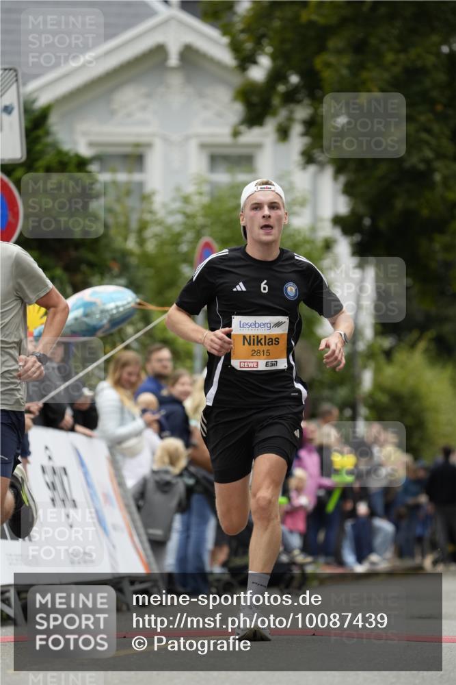 30.08.2026 - Blankeneser Heldenlauf Patografie http://msf.ph/oto/10087439 30.08.2026 11:28:27 Ziel 2295, 2815 meine-sportfotos.de