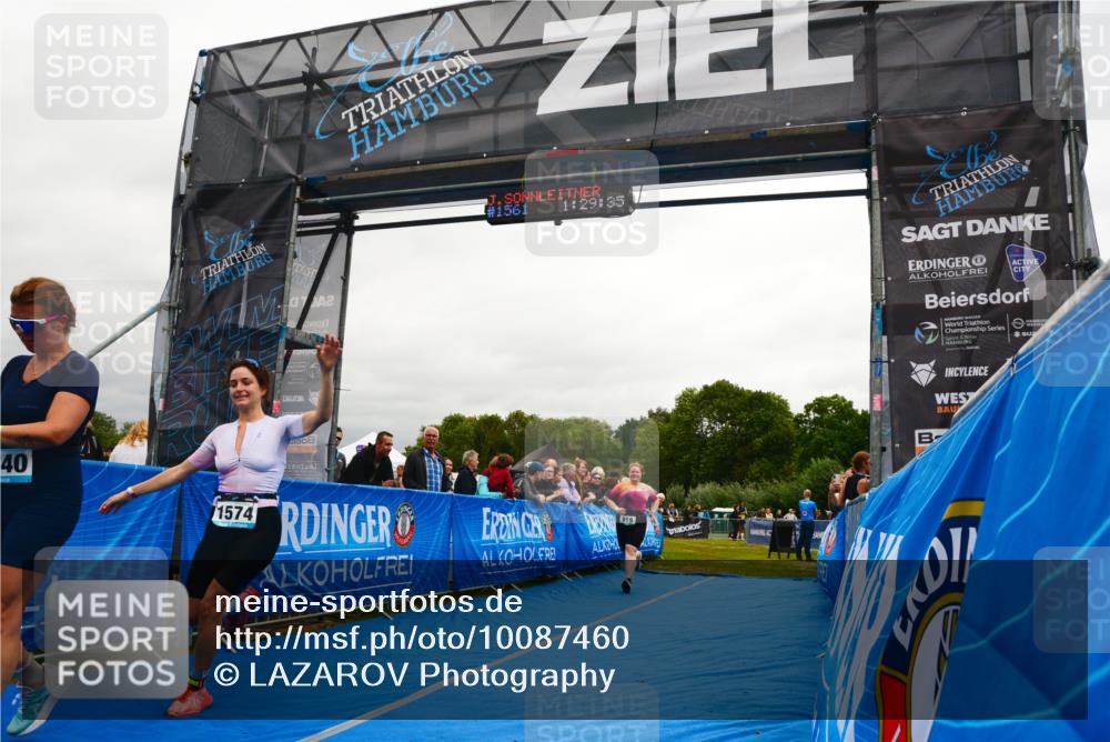 30.08.2026 - Elbe Triathlon Hamburg LAZAROV Photography http://msf.ph/oto/10087460 30.08.2026 12:09:38 Ziel 919, 1574, 1640 meine-sportfotos.de