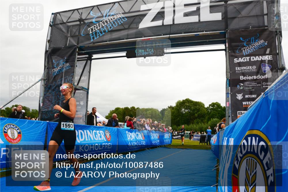 30.08.2026 - Elbe Triathlon Hamburg LAZAROV Photography http://msf.ph/oto/10087486 30.08.2026 12:09:58 Ziel 1593, 1687 meine-sportfotos.de