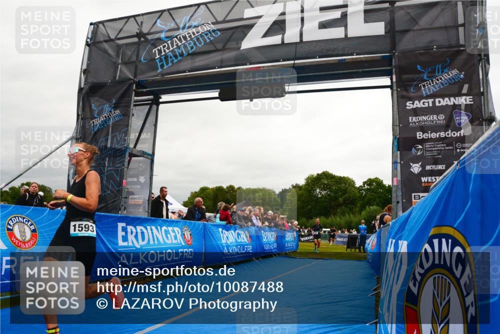 30.08.2026 - Elbe Triathlon Hamburg LAZAROV Photography http://msf.ph/oto/10087488 30.08.2026 12:09:58 Ziel 1593, 1687 meine-sportfotos.de