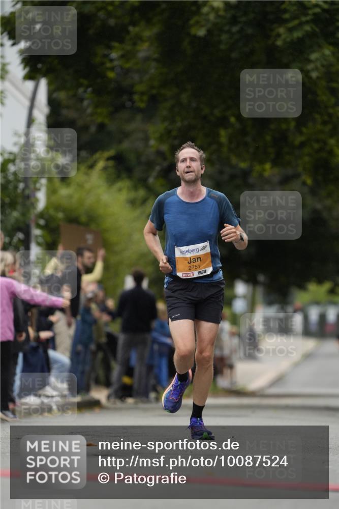 30.08.2026 - Blankeneser Heldenlauf Patografie http://msf.ph/oto/10087524 30.08.2026 11:30:01 Ziel 2751, 2804 meine-sportfotos.de