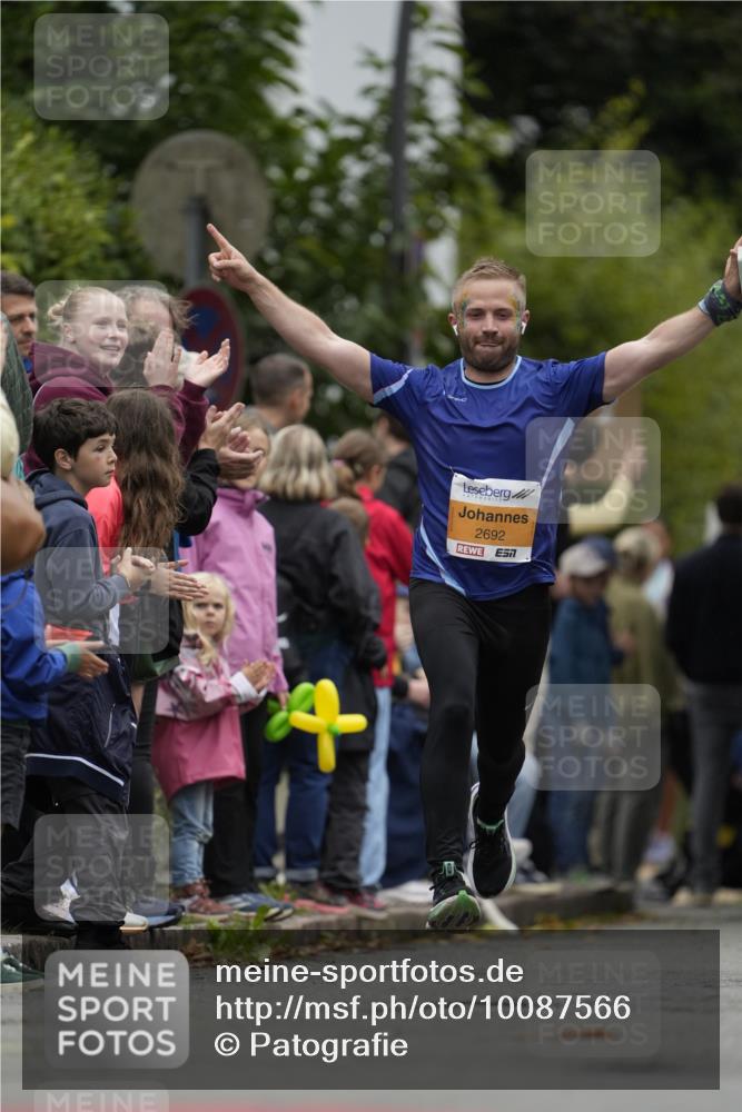 30.08.2026 - Blankeneser Heldenlauf Patografie http://msf.ph/oto/10087566 30.08.2026 11:30:35 Ziel 2692 meine-sportfotos.de