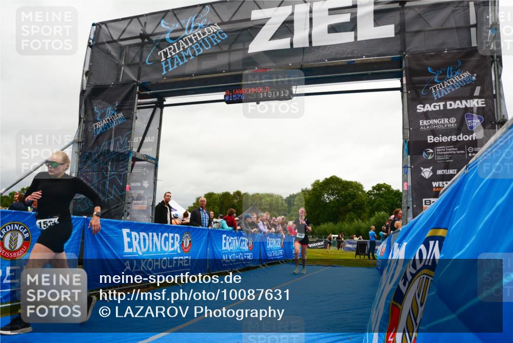 30.08.2026 - Elbe Triathlon Hamburg LAZAROV Photography http://msf.ph/oto/10087631 30.08.2026 12:11:15 Ziel 1534, 1576, 1581, 1615 meine-sportfotos.de