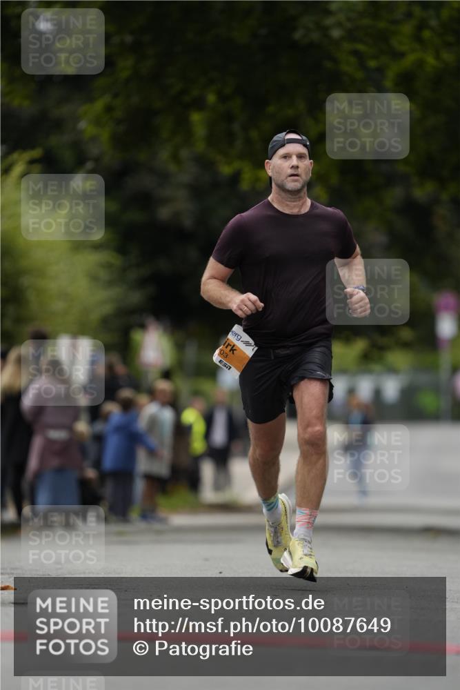 30.08.2026 - Blankeneser Heldenlauf Patografie http://msf.ph/oto/10087649 30.08.2026 11:31:49 Ziel 2203 meine-sportfotos.de