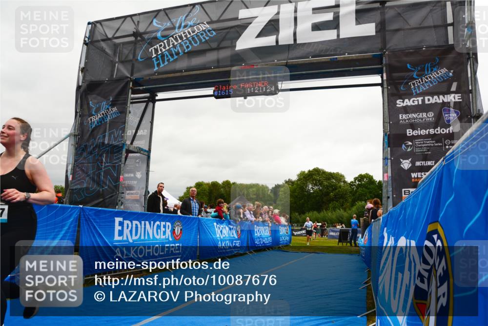30.08.2026 - Elbe Triathlon Hamburg LAZAROV Photography http://msf.ph/oto/10087676 30.08.2026 12:11:29 Ziel 893, 1547, 1654 meine-sportfotos.de