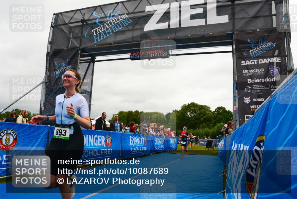 30.08.2026 - Elbe Triathlon Hamburg LAZAROV Photography http://msf.ph/oto/10087689 30.08.2026 12:11:35 Ziel 893, 1654, 1689 meine-sportfotos.de