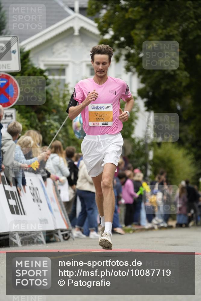30.08.2026 - Blankeneser Heldenlauf Patografie http://msf.ph/oto/10087719 30.08.2026 11:33:08 Ziel 2959 meine-sportfotos.de