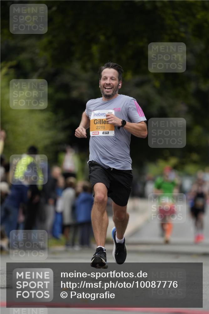 30.08.2026 - Blankeneser Heldenlauf Patografie http://msf.ph/oto/10087776 30.08.2026 11:33:49 Ziel 2215, 2609 meine-sportfotos.de