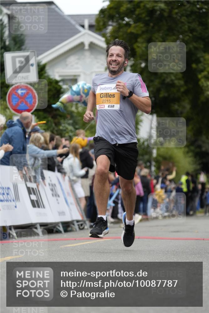 30.08.2026 - Blankeneser Heldenlauf Patografie http://msf.ph/oto/10087787 30.08.2026 11:33:53 Ziel 2215, 2609 meine-sportfotos.de