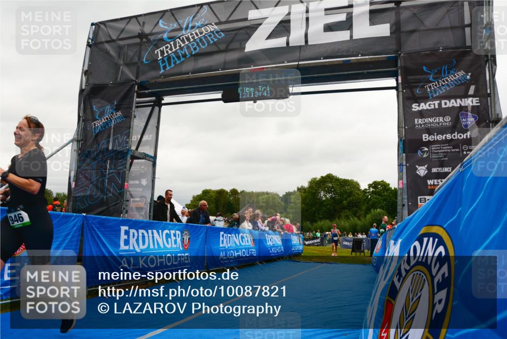 30.08.2026 - Elbe Triathlon Hamburg LAZAROV Photography http://msf.ph/oto/10087821 30.08.2026 12:13:42 Ziel 946, 1712 meine-sportfotos.de
