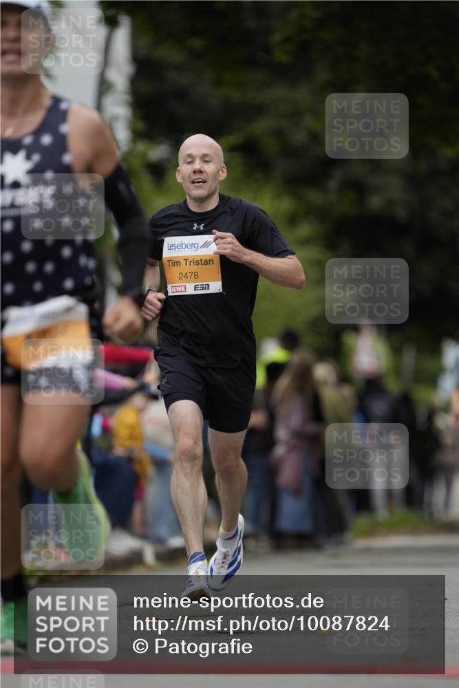 30.08.2026 - Blankeneser Heldenlauf Patografie http://msf.ph/oto/10087824 30.08.2026 11:34:21 Ziel 2317, 2356, 2478 meine-sportfotos.de