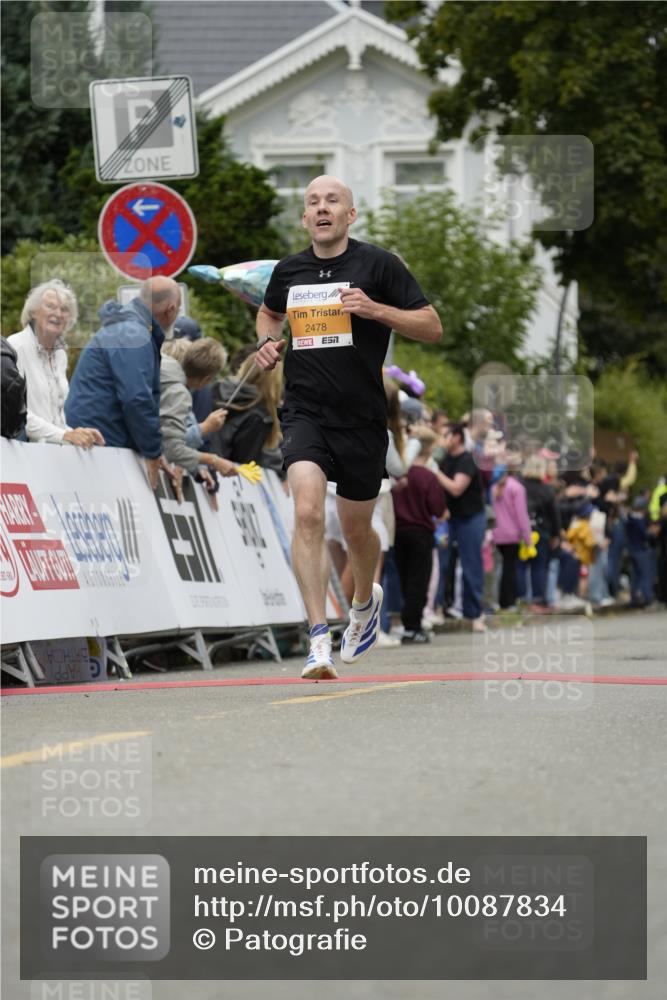 30.08.2026 - Blankeneser Heldenlauf Patografie http://msf.ph/oto/10087834 30.08.2026 11:34:25 Ziel 2317, 2356, 2478 meine-sportfotos.de