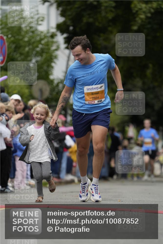 30.08.2026 - Blankeneser Heldenlauf Patografie http://msf.ph/oto/10087852 30.08.2026 11:34:38 Ziel 2184, 2934 meine-sportfotos.de