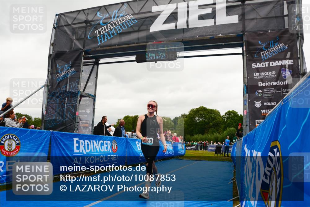 30.08.2026 - Elbe Triathlon Hamburg LAZAROV Photography http://msf.ph/oto/10087853 30.08.2026 12:14:23 Ziel 1429 meine-sportfotos.de
