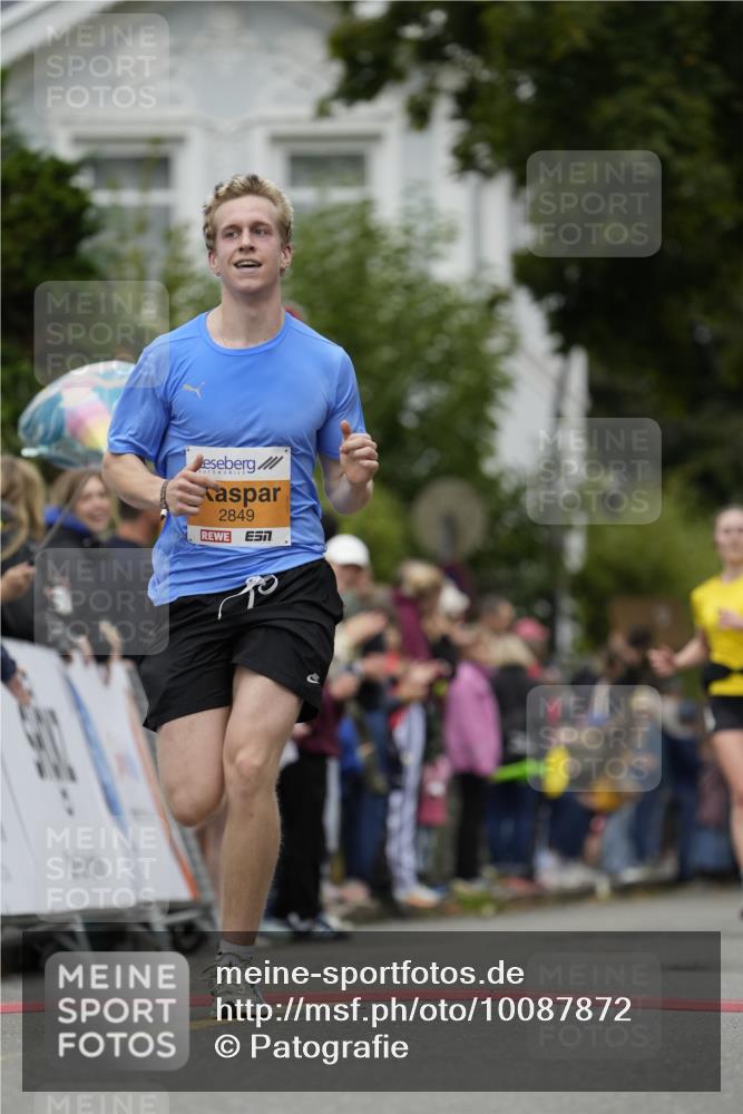 30.08.2026 - Blankeneser Heldenlauf Patografie http://msf.ph/oto/10087872 30.08.2026 11:34:48 Ziel 2806, 2849 meine-sportfotos.de