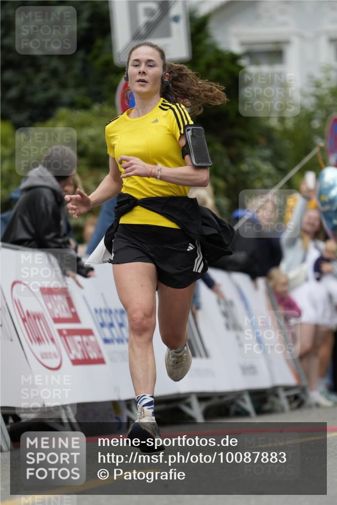 30.08.2026 - Blankeneser Heldenlauf Patografie http://msf.ph/oto/10087883 30.08.2026 11:34:53 Ziel 2806, 2849 meine-sportfotos.de