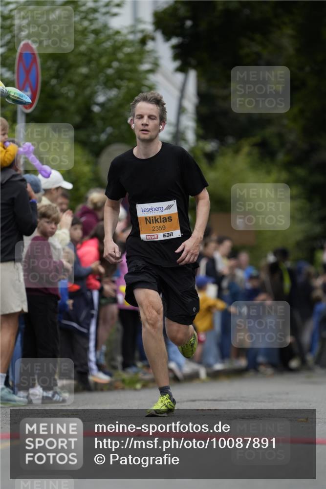 30.08.2026 - Blankeneser Heldenlauf Patografie http://msf.ph/oto/10087891 30.08.2026 11:34:58 Ziel 2359, 2806 meine-sportfotos.de