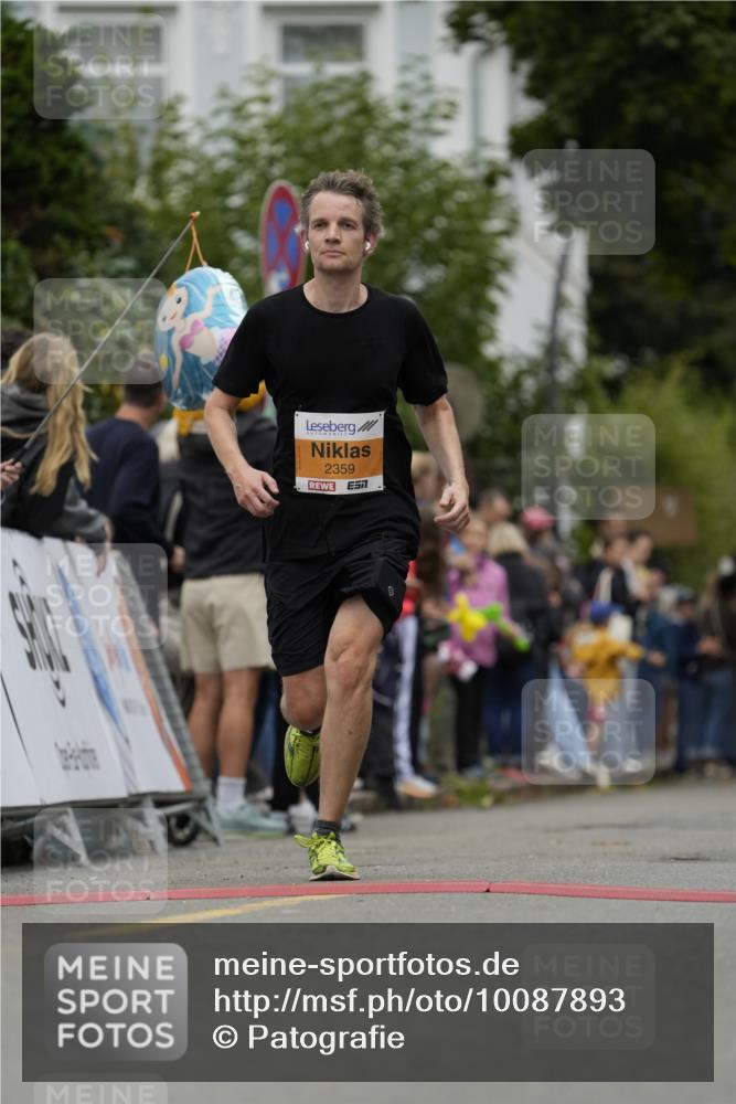 30.08.2026 - Blankeneser Heldenlauf Patografie http://msf.ph/oto/10087893 30.08.2026 11:34:59 Ziel 2359, 2806 meine-sportfotos.de