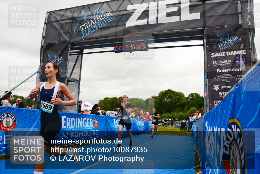 30.08.2026 - Elbe Triathlon Hamburg LAZAROV Photography http://msf.ph/oto/10087935 30.08.2026 12:15:09 Ziel 1512, 1514, 1535, 1569 meine-sportfotos.de