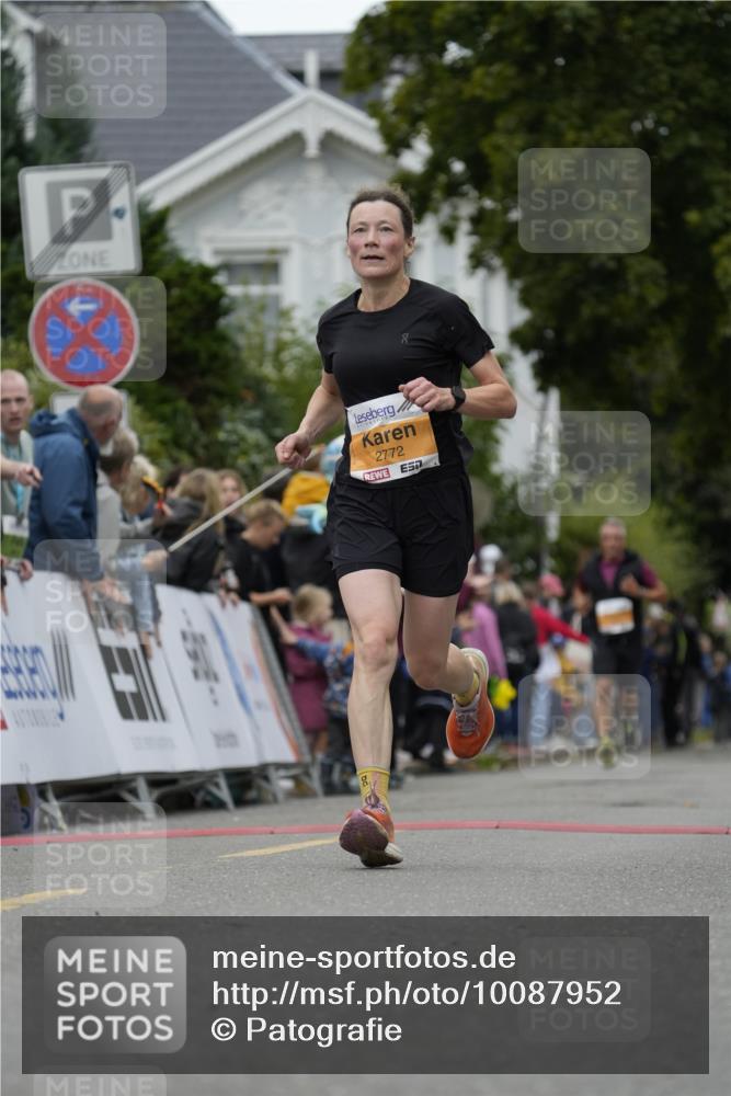 30.08.2026 - Blankeneser Heldenlauf Patografie http://msf.ph/oto/10087952 30.08.2026 11:35:34 Ziel 2587, 2772 meine-sportfotos.de