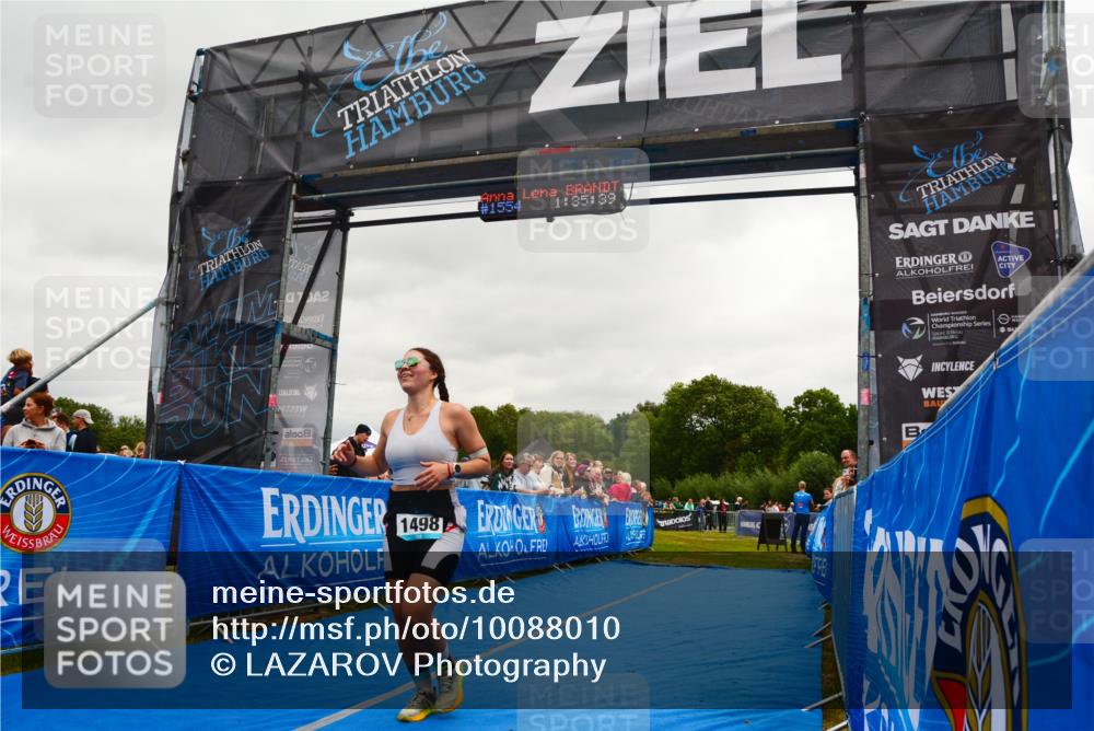 30.08.2026 - Elbe Triathlon Hamburg LAZAROV Photography http://msf.ph/oto/10088010 30.08.2026 12:15:41 Ziel 1498, 1554 meine-sportfotos.de