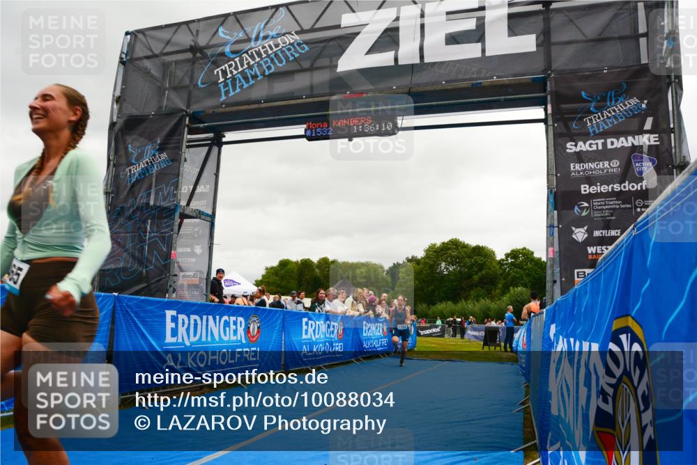 30.08.2026 - Elbe Triathlon Hamburg LAZAROV Photography http://msf.ph/oto/10088034 30.08.2026 12:16:14 Ziel 1465, 1702 meine-sportfotos.de
