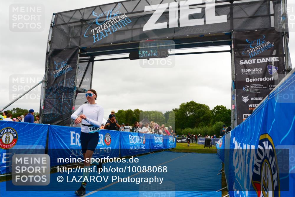 30.08.2026 - Elbe Triathlon Hamburg LAZAROV Photography http://msf.ph/oto/10088068 30.08.2026 12:16:47 Ziel 1482, 1495 meine-sportfotos.de