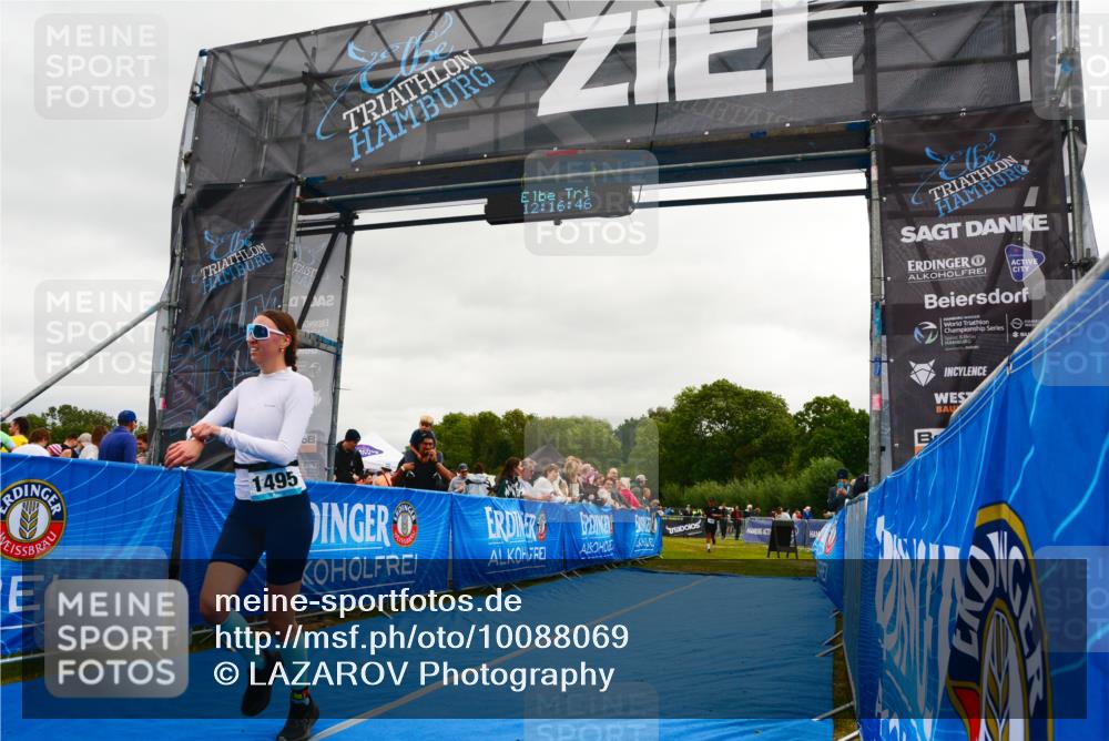 30.08.2026 - Elbe Triathlon Hamburg LAZAROV Photography http://msf.ph/oto/10088069 30.08.2026 12:16:47 Ziel 1482, 1495 meine-sportfotos.de
