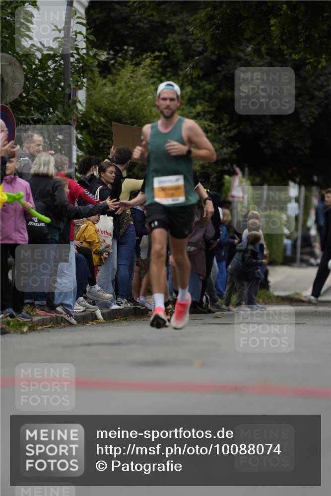 30.08.2026 - Blankeneser Heldenlauf Patografie http://msf.ph/oto/10088074 30.08.2026 11:37:05 Ziel 2163, 2654 meine-sportfotos.de
