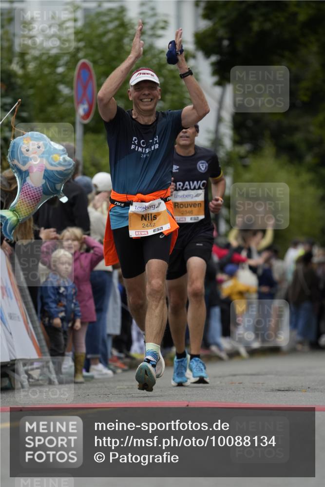 30.08.2026 - Blankeneser Heldenlauf Patografie http://msf.ph/oto/10088134 30.08.2026 11:37:42 Ziel 2346, 2442 meine-sportfotos.de