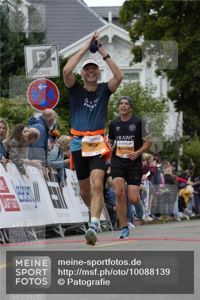 30.08.2026 - Blankeneser Heldenlauf Patografie http://msf.ph/oto/10088139 30.08.2026 11:37:43 Ziel 2346, 2442 meine-sportfotos.de