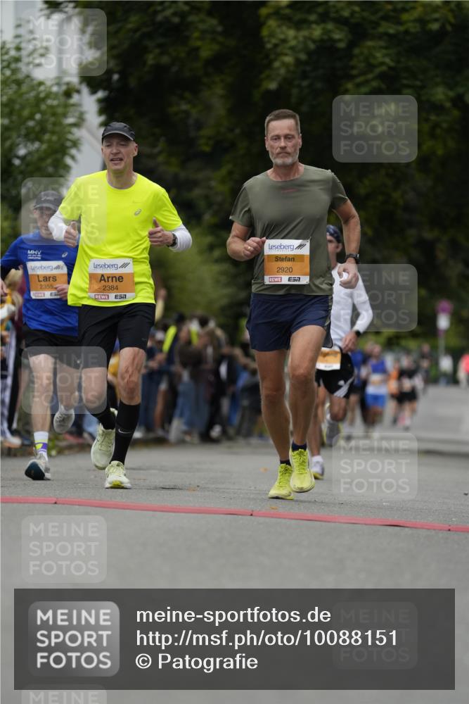 30.08.2026 - Blankeneser Heldenlauf Patografie http://msf.ph/oto/10088151 30.08.2026 11:37:50 Ziel 2024, 2346, 2355, 2384, 2442, 2920 meine-sportfotos.de