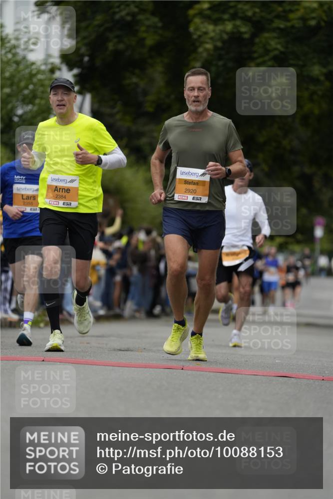 30.08.2026 - Blankeneser Heldenlauf Patografie http://msf.ph/oto/10088153 30.08.2026 11:37:50 Ziel 2024, 2346, 2355, 2384, 2442, 2920 meine-sportfotos.de