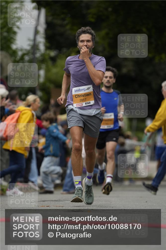 30.08.2026 - Blankeneser Heldenlauf Patografie http://msf.ph/oto/10088170 30.08.2026 11:37:58 Ziel 2024, 2355, 2384, 2740, 2817, 2920 meine-sportfotos.de