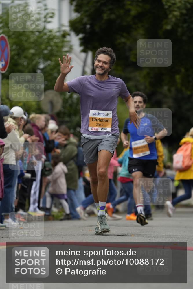 30.08.2026 - Blankeneser Heldenlauf Patografie http://msf.ph/oto/10088172 30.08.2026 11:37:59 Ziel 2024, 2355, 2384, 2740, 2817 meine-sportfotos.de