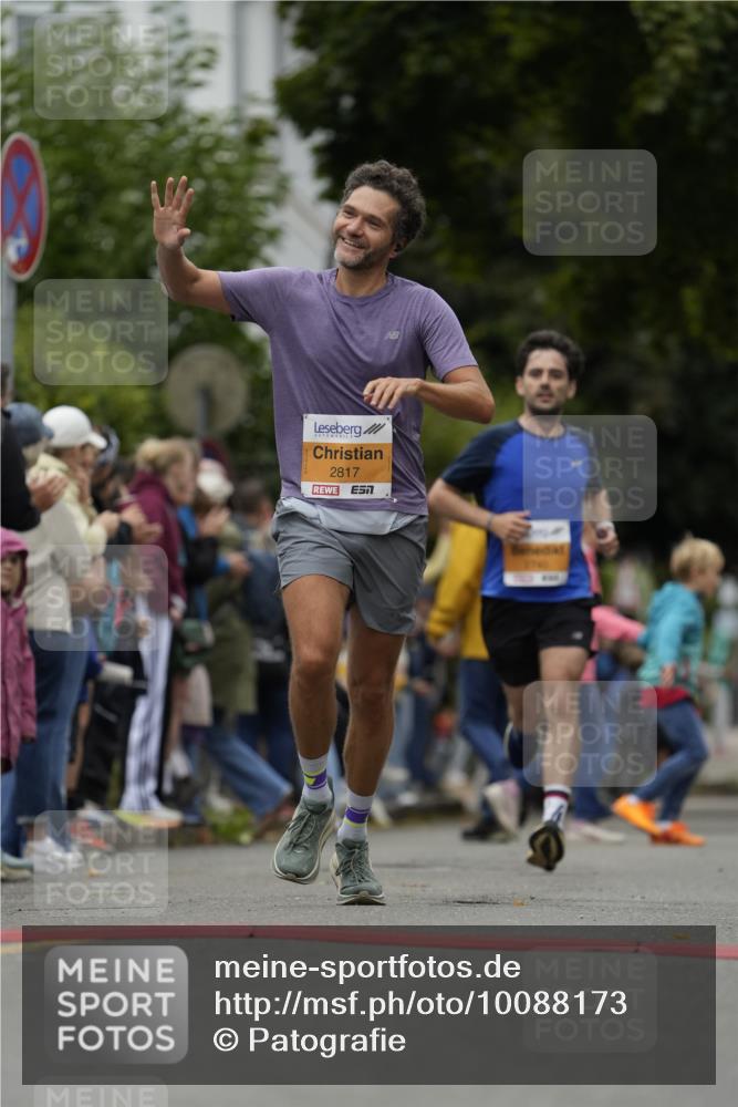 30.08.2026 - Blankeneser Heldenlauf Patografie http://msf.ph/oto/10088173 30.08.2026 11:37:59 Ziel 2024, 2355, 2384, 2740, 2817 meine-sportfotos.de