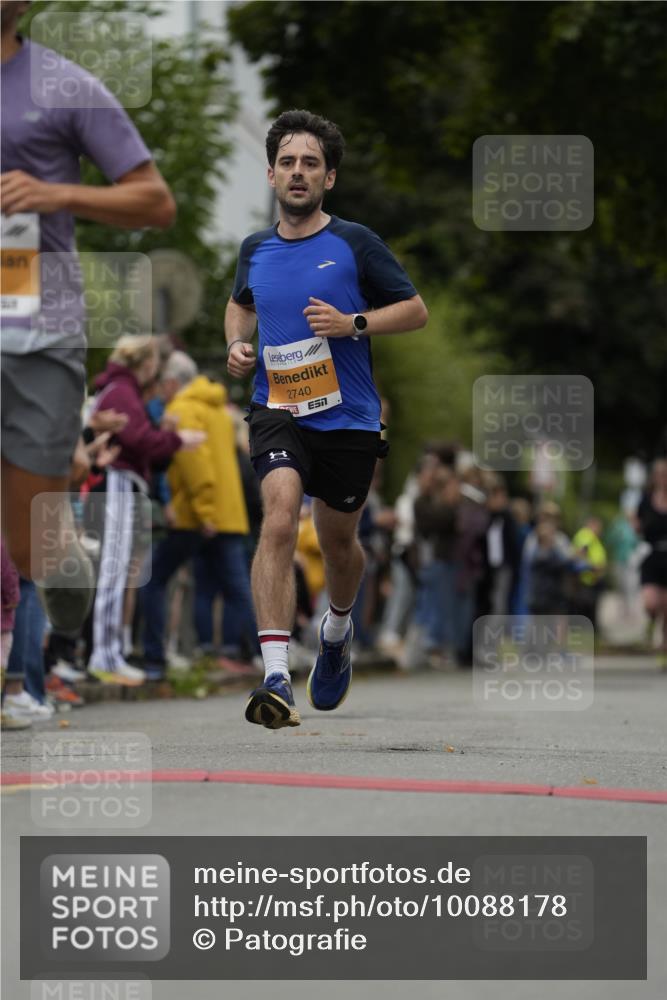 30.08.2026 - Blankeneser Heldenlauf Patografie http://msf.ph/oto/10088178 30.08.2026 11:38:01 Ziel 2740, 2817 meine-sportfotos.de