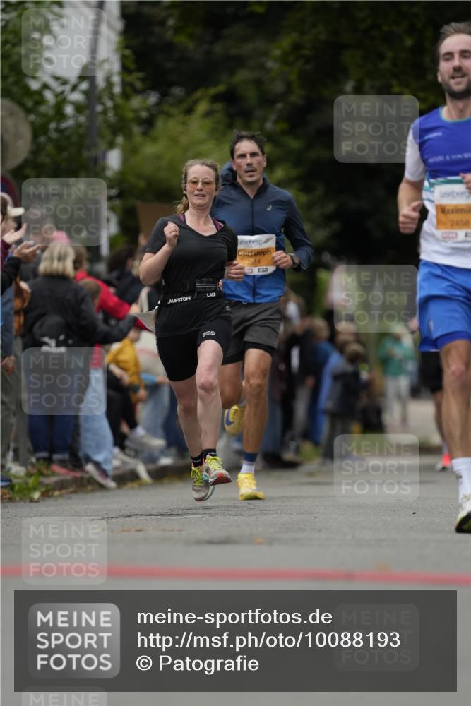 30.08.2026 - Blankeneser Heldenlauf Patografie http://msf.ph/oto/10088193 30.08.2026 11:38:08 Ziel 2190, 2458, 2740, 2814, 2817 meine-sportfotos.de