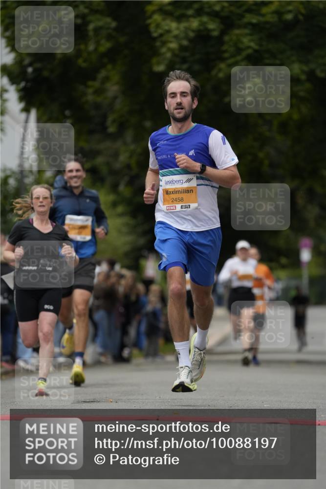 30.08.2026 - Blankeneser Heldenlauf Patografie http://msf.ph/oto/10088197 30.08.2026 11:38:09 Ziel 2190, 2458, 2740, 2814 meine-sportfotos.de