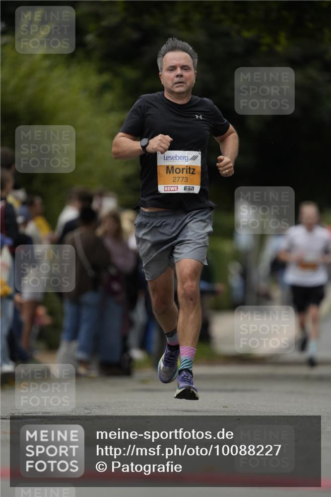 30.08.2026 - Blankeneser Heldenlauf Patografie http://msf.ph/oto/10088227 30.08.2026 11:38:29 Ziel 2773 meine-sportfotos.de