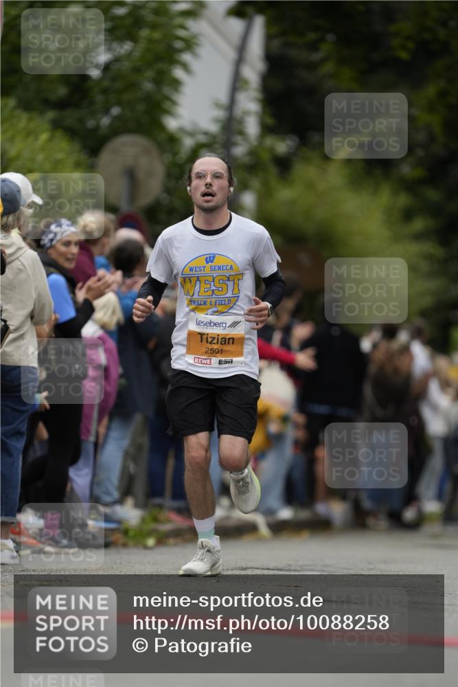 30.08.2026 - Blankeneser Heldenlauf Patografie http://msf.ph/oto/10088258 30.08.2026 11:38:51 Ziel 2043, 2591, 2655 meine-sportfotos.de