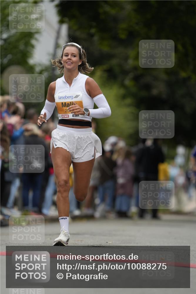 30.08.2026 - Blankeneser Heldenlauf Patografie http://msf.ph/oto/10088275 30.08.2026 11:39:01 Ziel 2578, 2591 meine-sportfotos.de