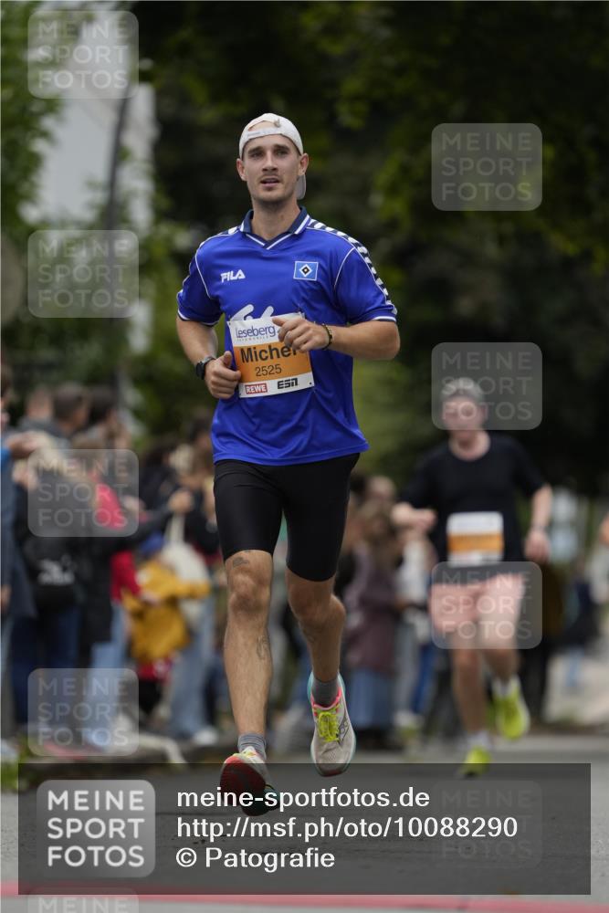 30.08.2026 - Blankeneser Heldenlauf Patografie http://msf.ph/oto/10088290 30.08.2026 11:39:09 Ziel 2525, 2578 meine-sportfotos.de