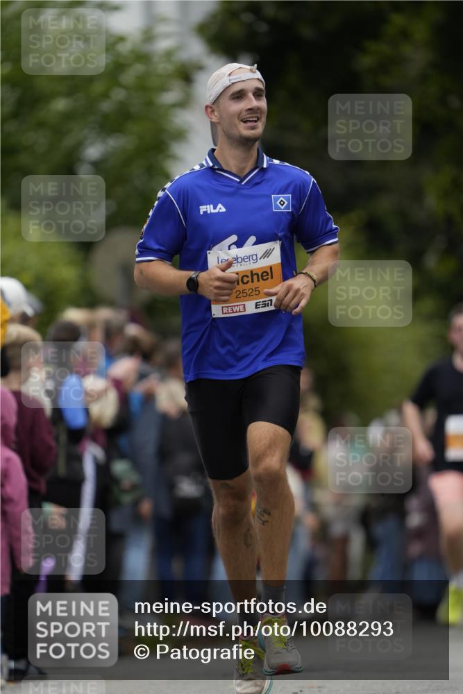 30.08.2026 - Blankeneser Heldenlauf Patografie http://msf.ph/oto/10088293 30.08.2026 11:39:11 Ziel 2525 meine-sportfotos.de