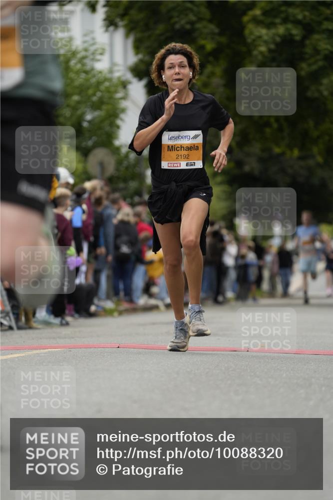 30.08.2026 - Blankeneser Heldenlauf Patografie http://msf.ph/oto/10088320 30.08.2026 11:39:20 Ziel 2192, 2207, 2643, 2743 meine-sportfotos.de