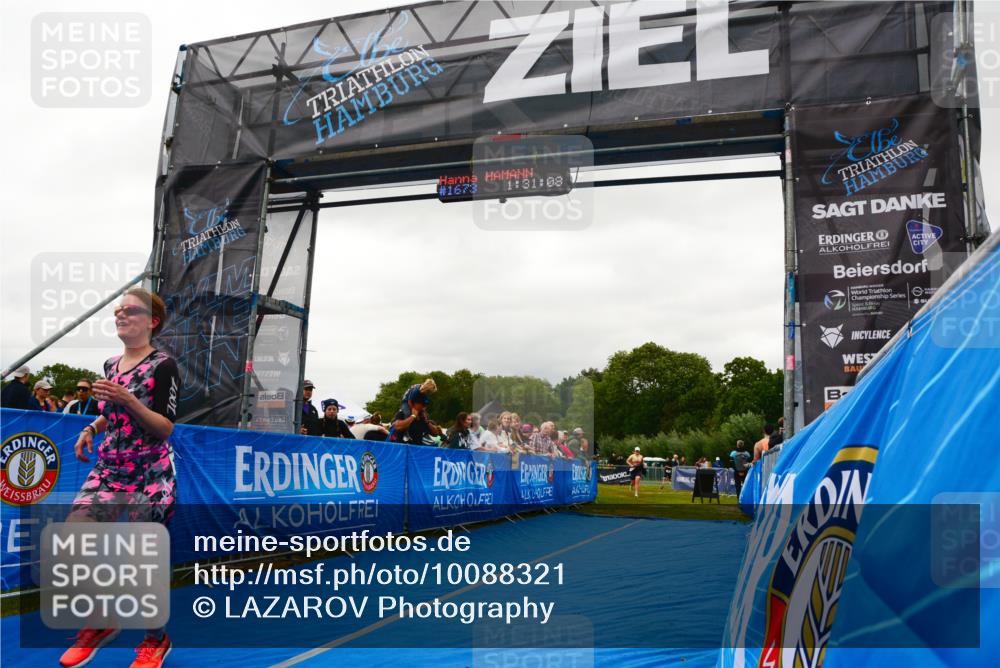 30.08.2026 - Elbe Triathlon Hamburg LAZAROV Photography http://msf.ph/oto/10088321 30.08.2026 12:21:07 Ziel 1673 meine-sportfotos.de
