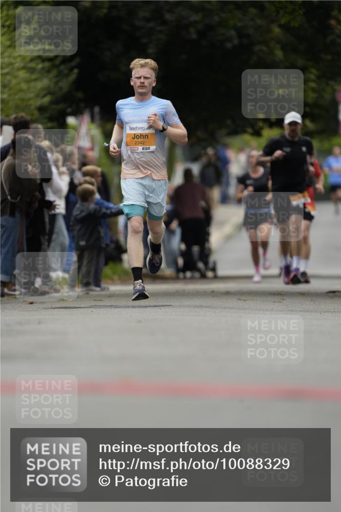 30.08.2026 - Blankeneser Heldenlauf Patografie http://msf.ph/oto/10088329 30.08.2026 11:39:24 Ziel 2192, 2207, 2643, 2743 meine-sportfotos.de